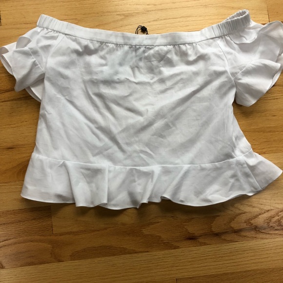 Brand New BCBG Off the Shoulder Top. NWT - Picture 3 of 3